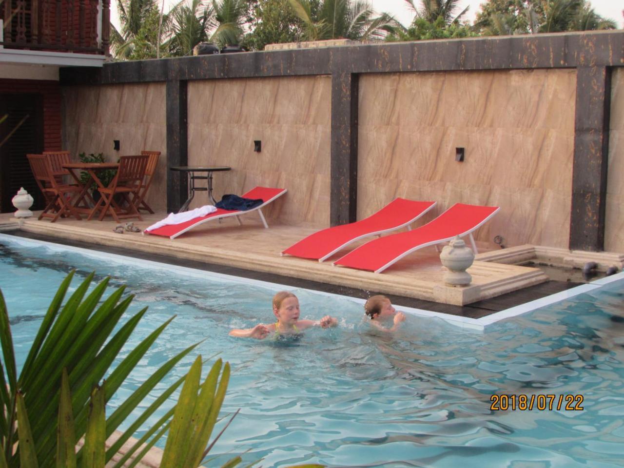 D Family Resort Anuradhapura Exteriör bild