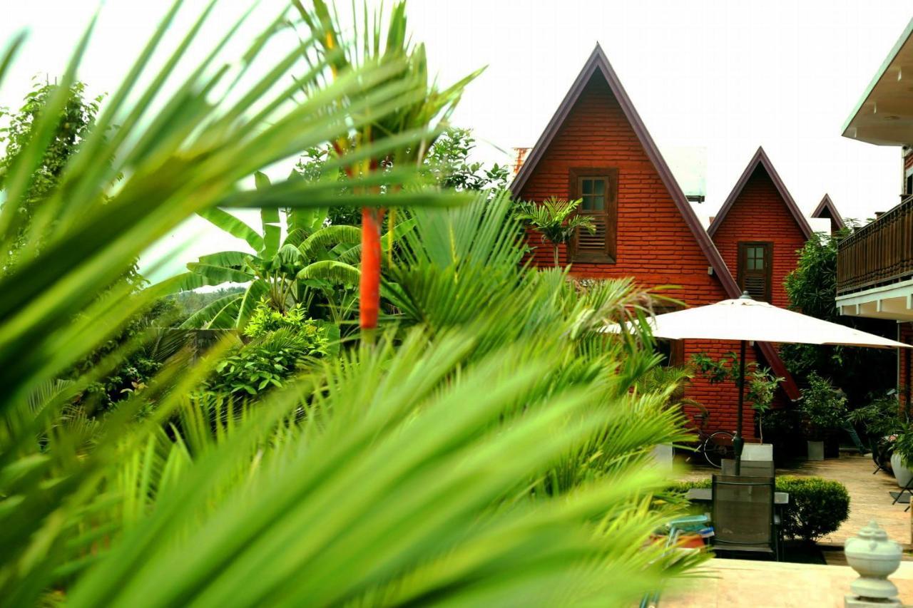 D Family Resort Anuradhapura Exteriör bild